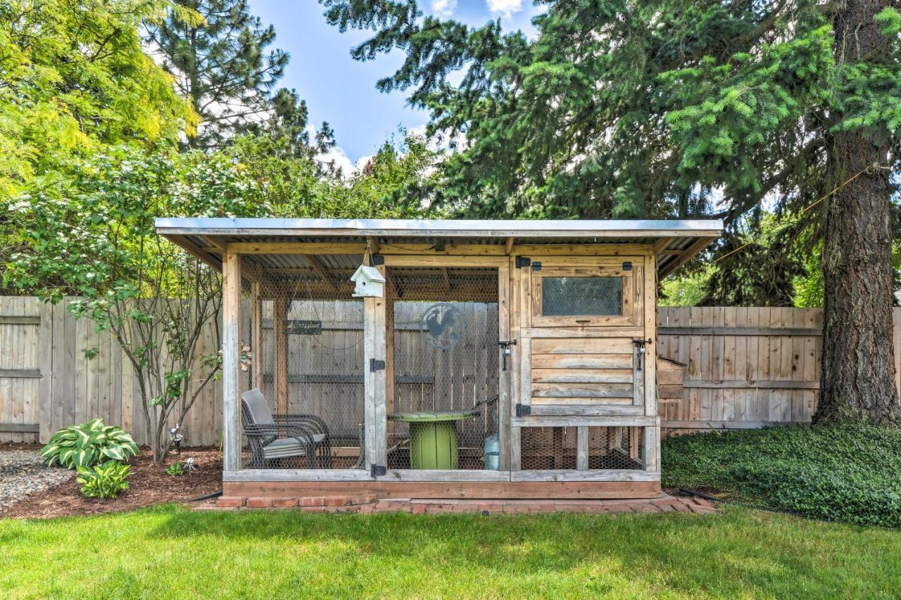 Central Medford Family Retreat With Large Yard! Kültér fotó